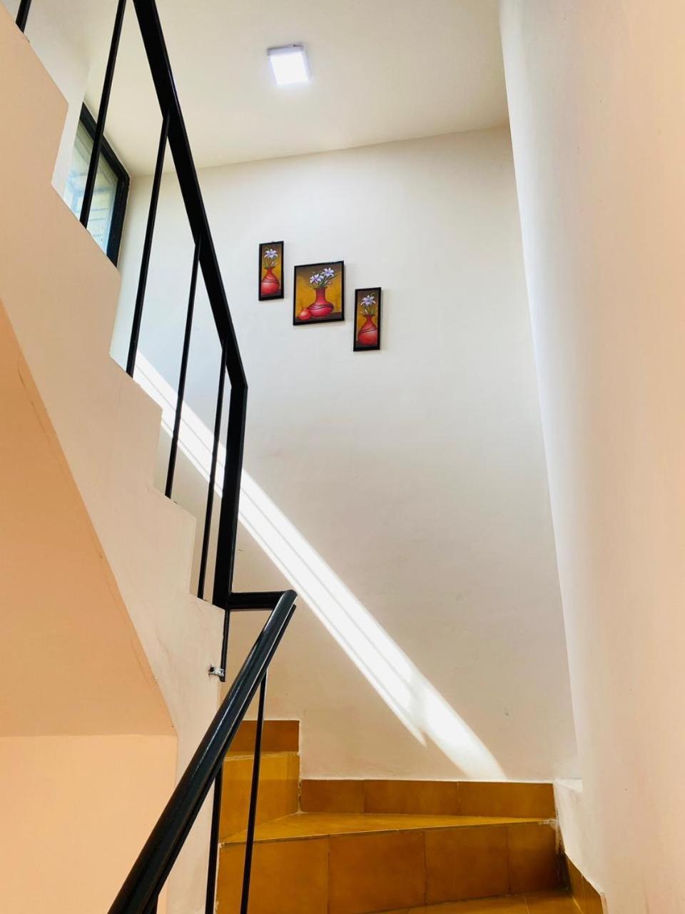 Vastu Villa Лонавала Экстерьер фото